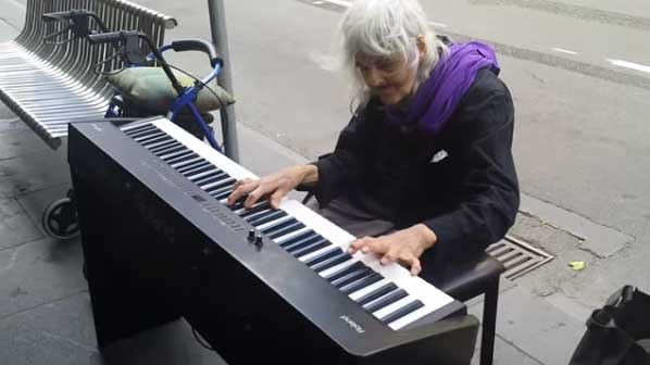 流浪鋼琴家Natalie