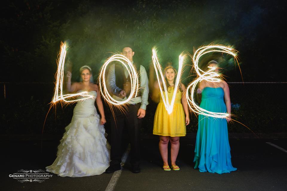 1235078_564942643572285_895669210_n