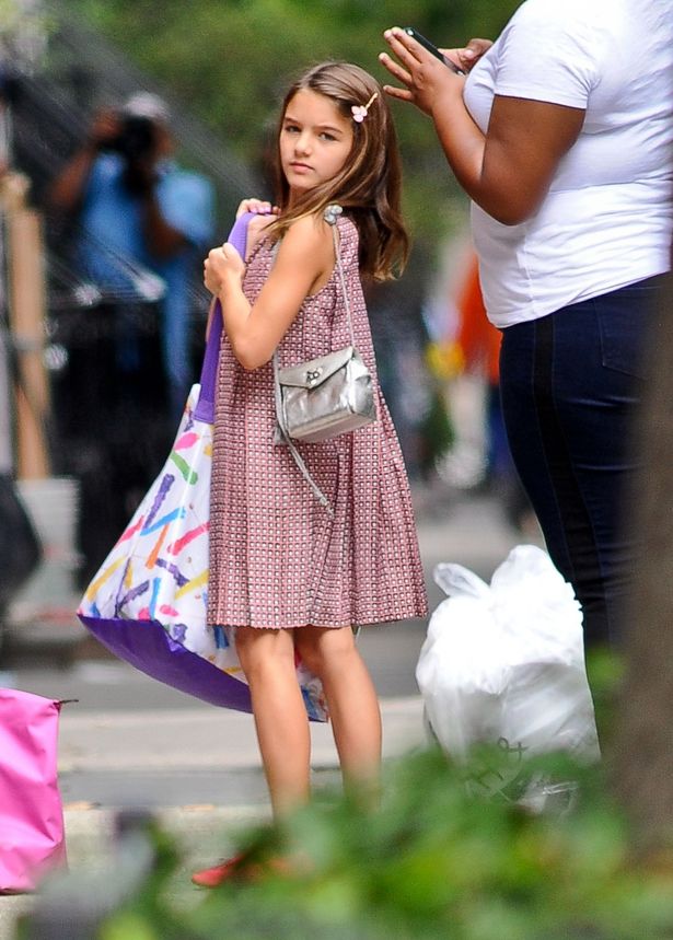 Tom-Cruise-and-Katie-Holmes-daughter-Suri-Cruise-returns-home-after-a-playdate-with-her-girlfriends-in-New-York-City-2