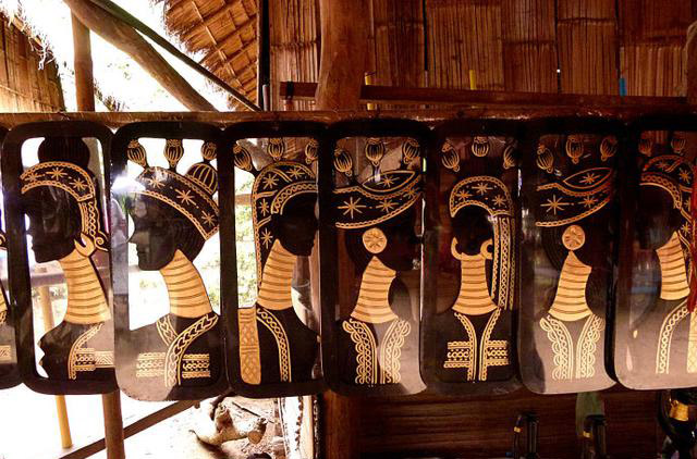 长颈女生活超不便-11