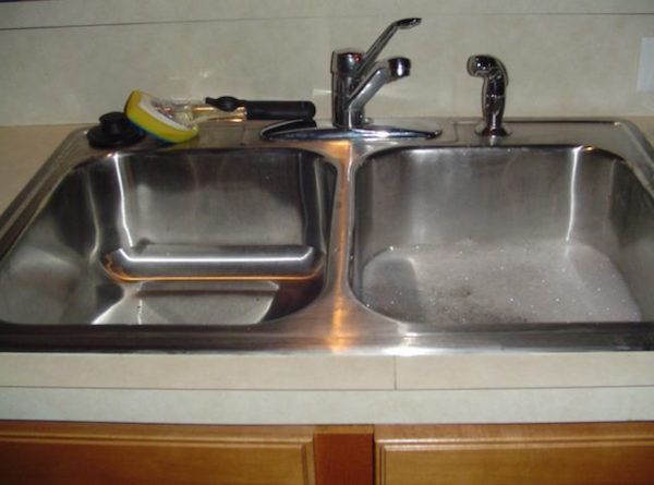 dirty-stuff-in-your-house-that-you-should-be-cleaning-more-often-18-photos-15
