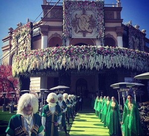 俄國石油大亨砸320億台幣替兒子舉辦超夢幻婚禮,光看到賓客拿到的超昂貴禮品就覺得夠誇張了!% 照片 俄國石油大亨砸320億台幣替兒子舉辦超夢幻婚禮,光看到賓客拿到的超昂貴禮品就覺得夠誇張了!