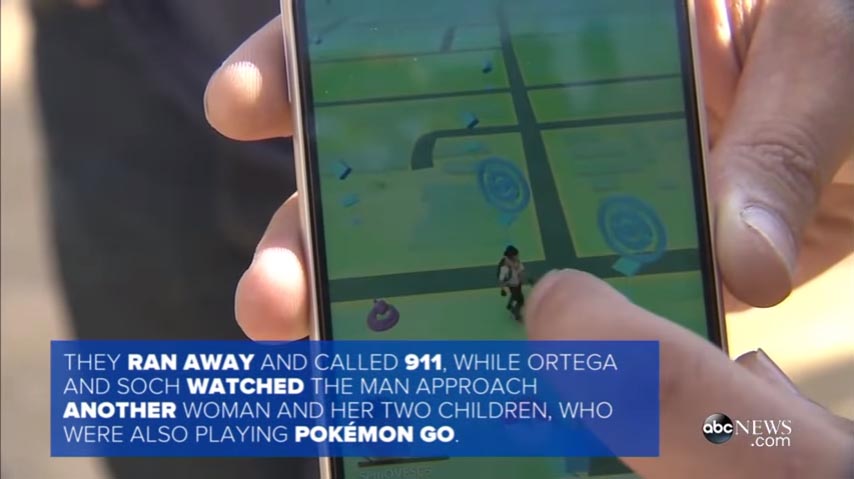 這兩名前海軍軍人邊走邊玩Pokémon Go，最後就「幫忙逮捕了一名戀童癖犯人」。