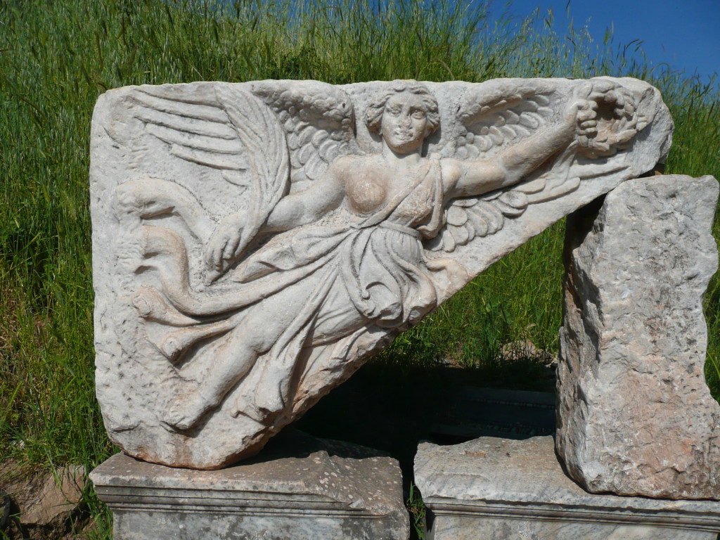 Goddess_Nike_at_Ephesus,_Turkey