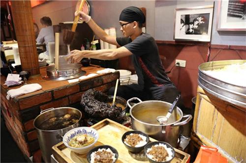 ee7a042e-2d68-4f9e-8440-f3cc41c873db