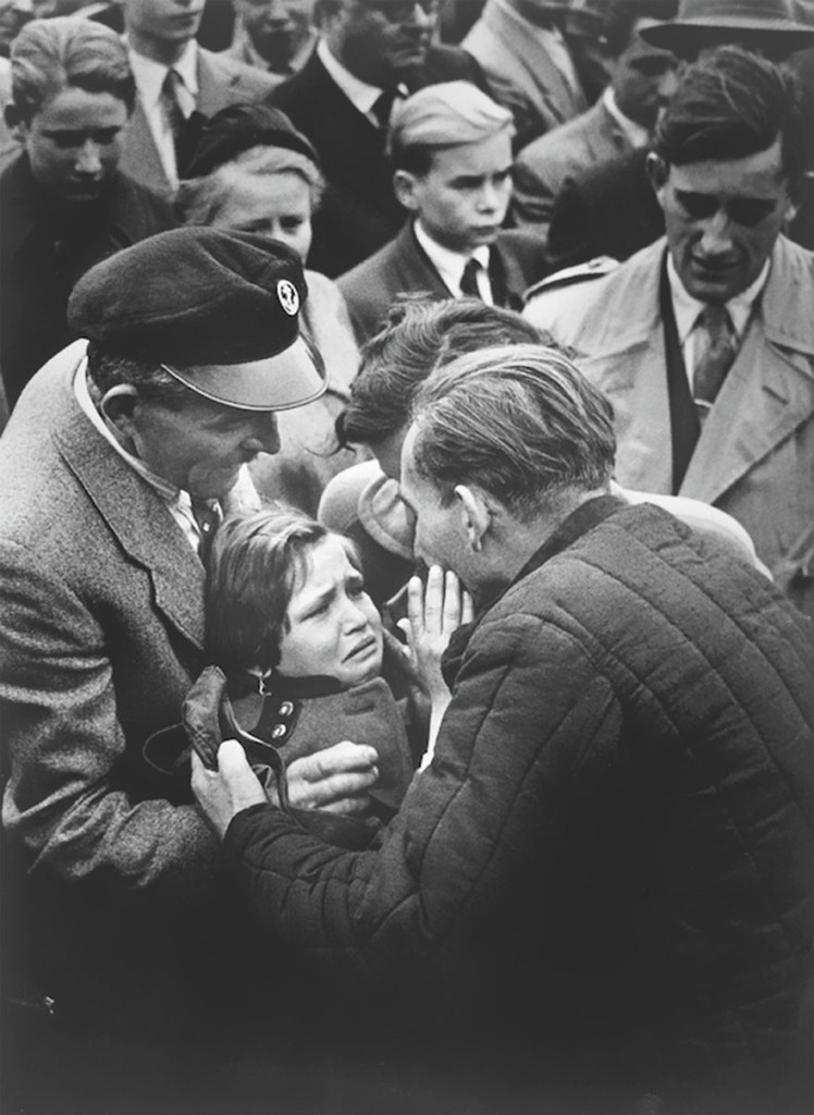 rare-historical-photos-50-579a000dc3f0a__880