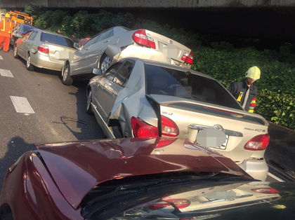 420_9eb24102f55d4da24c9c28e8023f364f