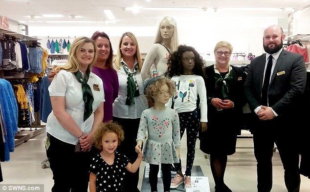 392add8800000578-3825616-image-a-8_1475774881322