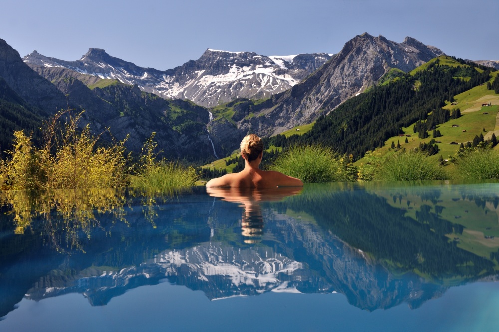 290105-the-cambrian-adelboden-outdoor-pool-summer2000x1333-1000-f1afe856a5-1480946984