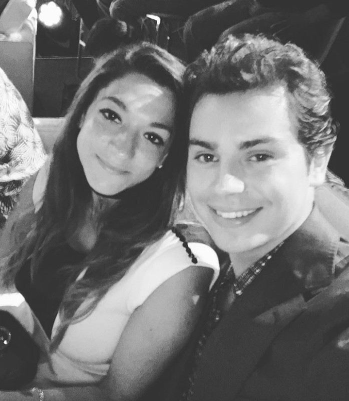 %e7%b2%89%e7%b5%b2%e8%ae%8a%e6%88%90%e5%81%b6%e5%83%8f%e5%8f%a6%e4%b8%80%e5%8d%8a