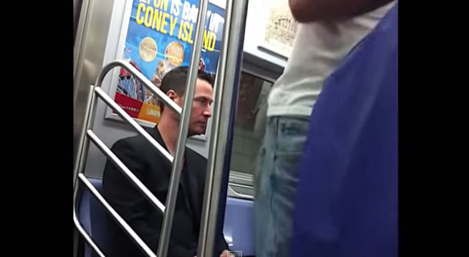 巨星基努李維在地鐵上做的事情證明他就是好萊塢最有風度的紳士。