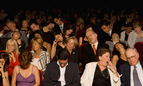 people-sleeping-in-theatr-007