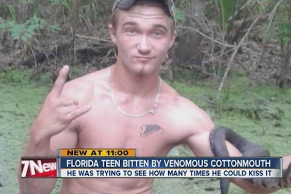 florida-teen-tries-to-kiss-a-water-moccasin-almost-dies-9-photos-10