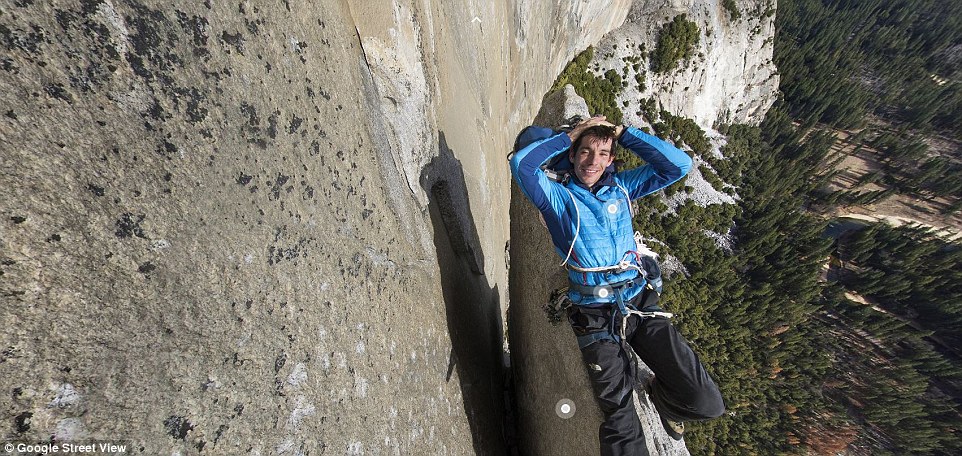 29ECB94800000578-3137377-Alex_Honnold_shows_how_relaxed_he_is_on_the_giant_walls_of_El_Ca-a-31_1435148090581