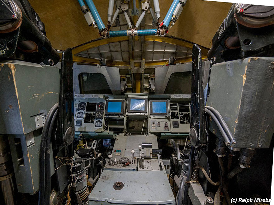 abandoned-soviet-space-shuttle-hangar-buran-baikonur-cosmodrome-kazakhstan-ralph-mirebs-13