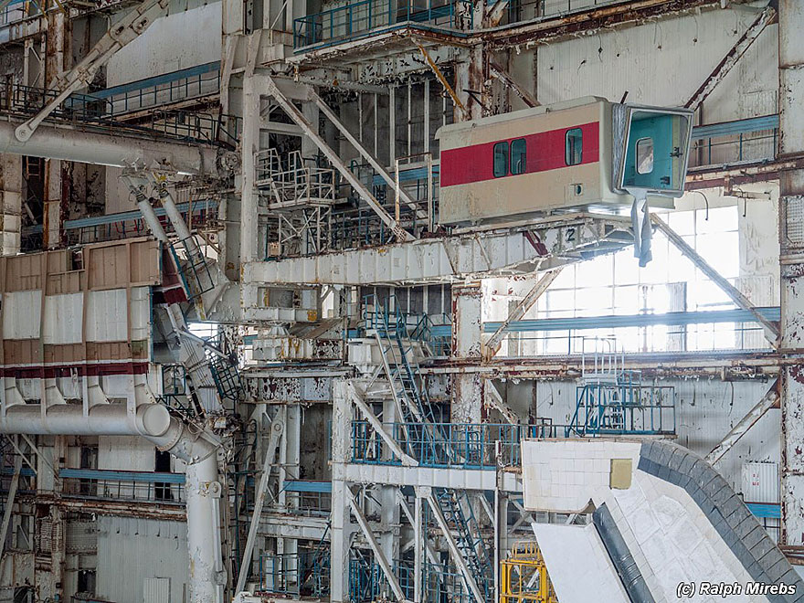 abandoned-soviet-space-shuttle-hangar-buran-baikonur-cosmodrome-kazakhstan-ralph-mirebs-27