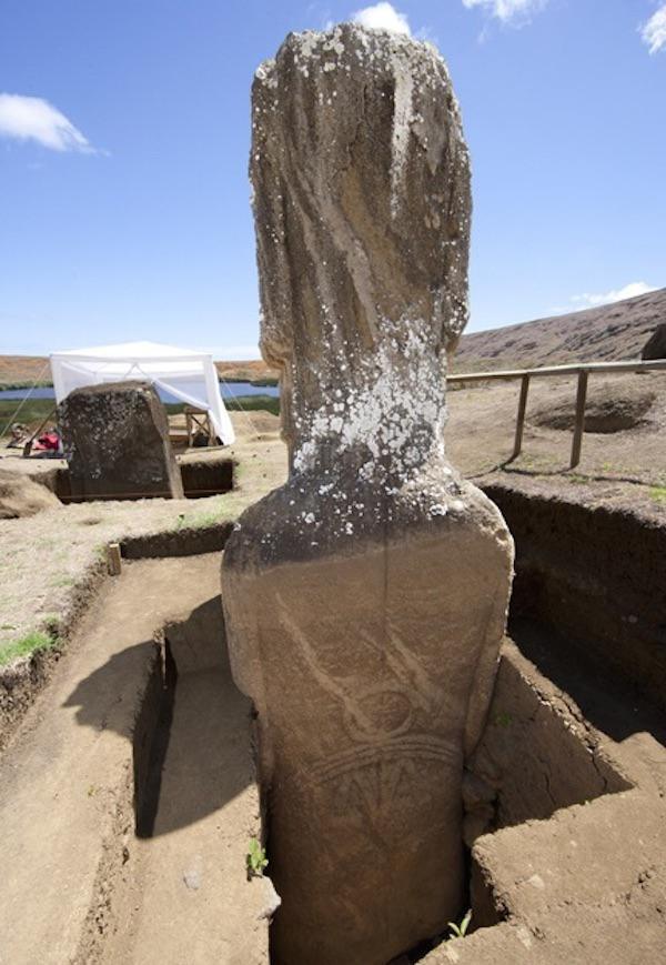 turns-out-easter-island-heads-have-detailed-bodies-1