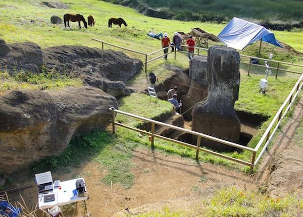 turns-out-easter-island-heads-have-detailed-bodies-4