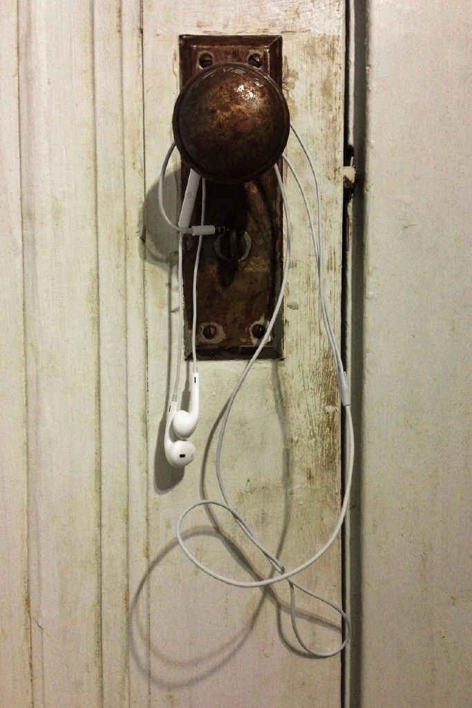 headphones-doorknob