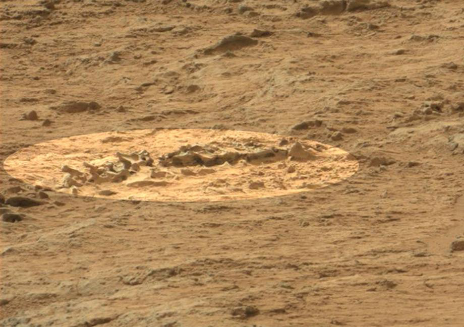 mysterious-crab-shaped-object-spotted-on-mars-13-photos-11