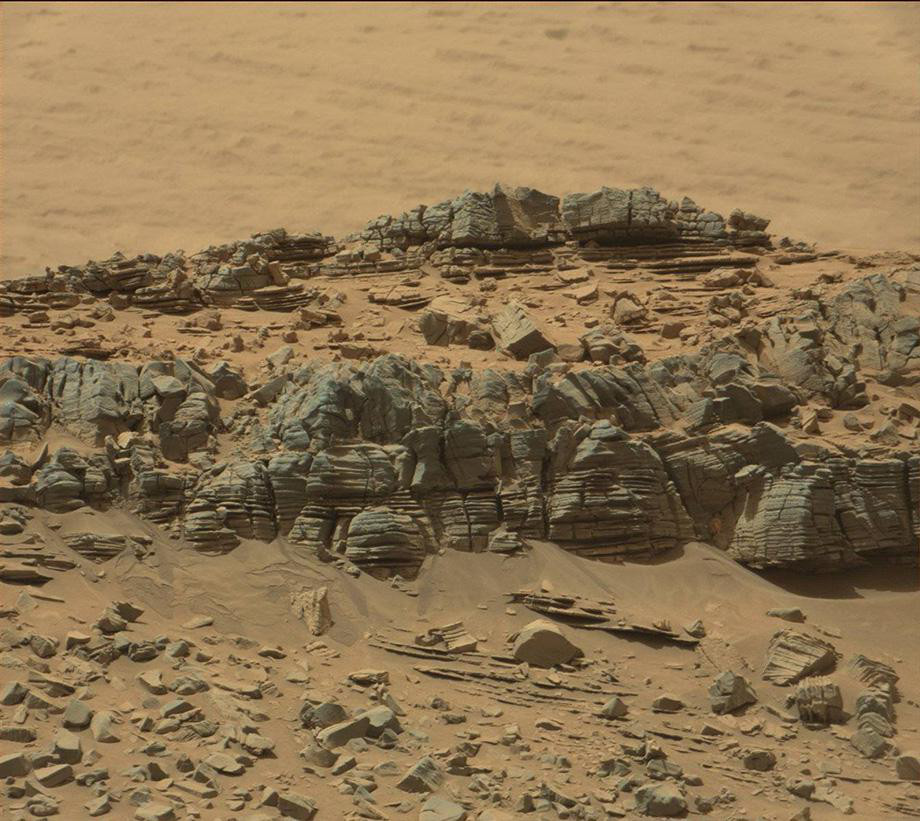 mysterious-crab-shaped-object-spotted-on-mars-3-photos-2