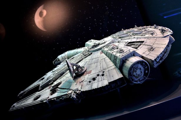 Millennium-Falcon