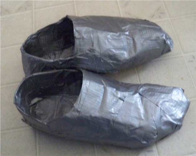 duct_tape_shoes_2_by_lord_hayati