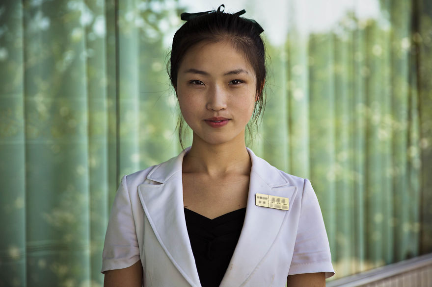 I-Photographed-Women-In-North-Korea-To-Show-That-Beauty-Is-Everywhere__880