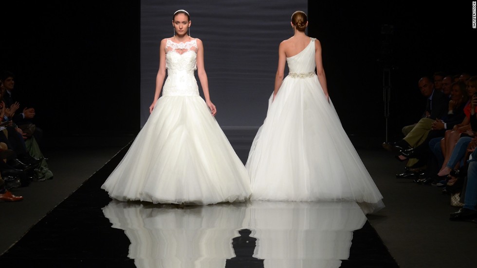 130912222103-03-wedding-dress-0912-horizontal-large-gallery