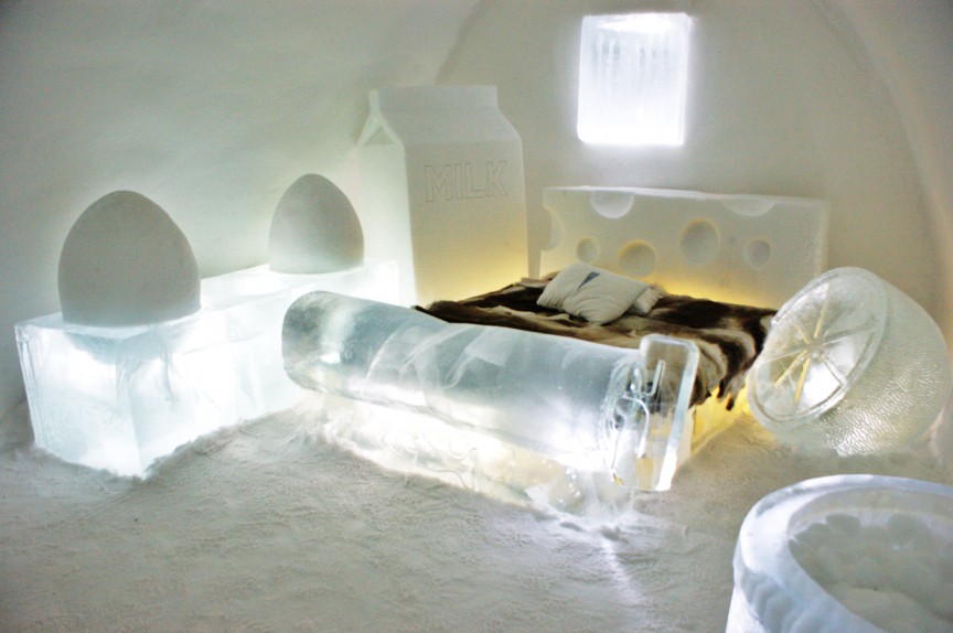 Were-dreaming-of-the-Ice-Hotel-over-on-I-love-I-need...