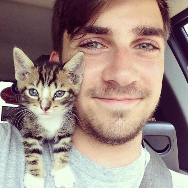 hot-dudes-with-kittens-instagram-42__605
