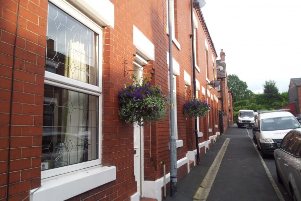 hanging-baskets-600x400