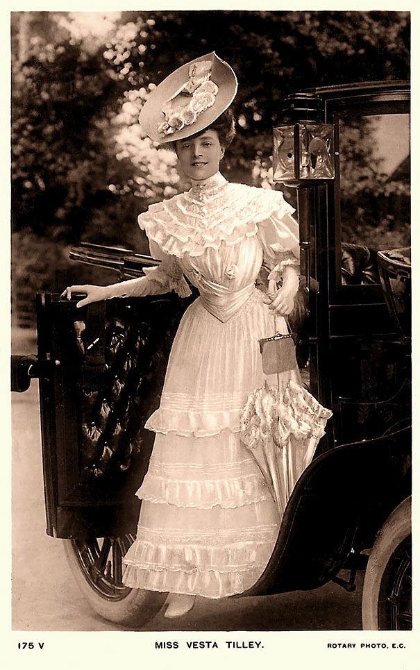 vintage-women-beauty-1900-1910-69__605