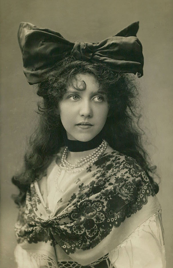 vintage-women-beauty-1900-1910-96__605