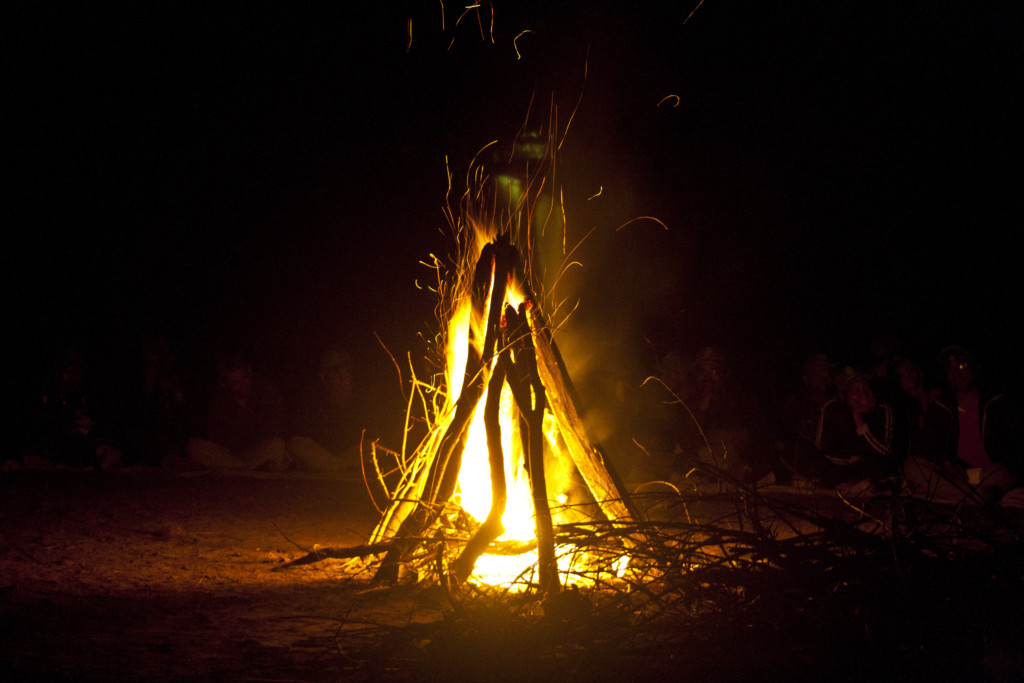 29RCCMAK_-_Campfire_at_base_camp_Susunia_Hill