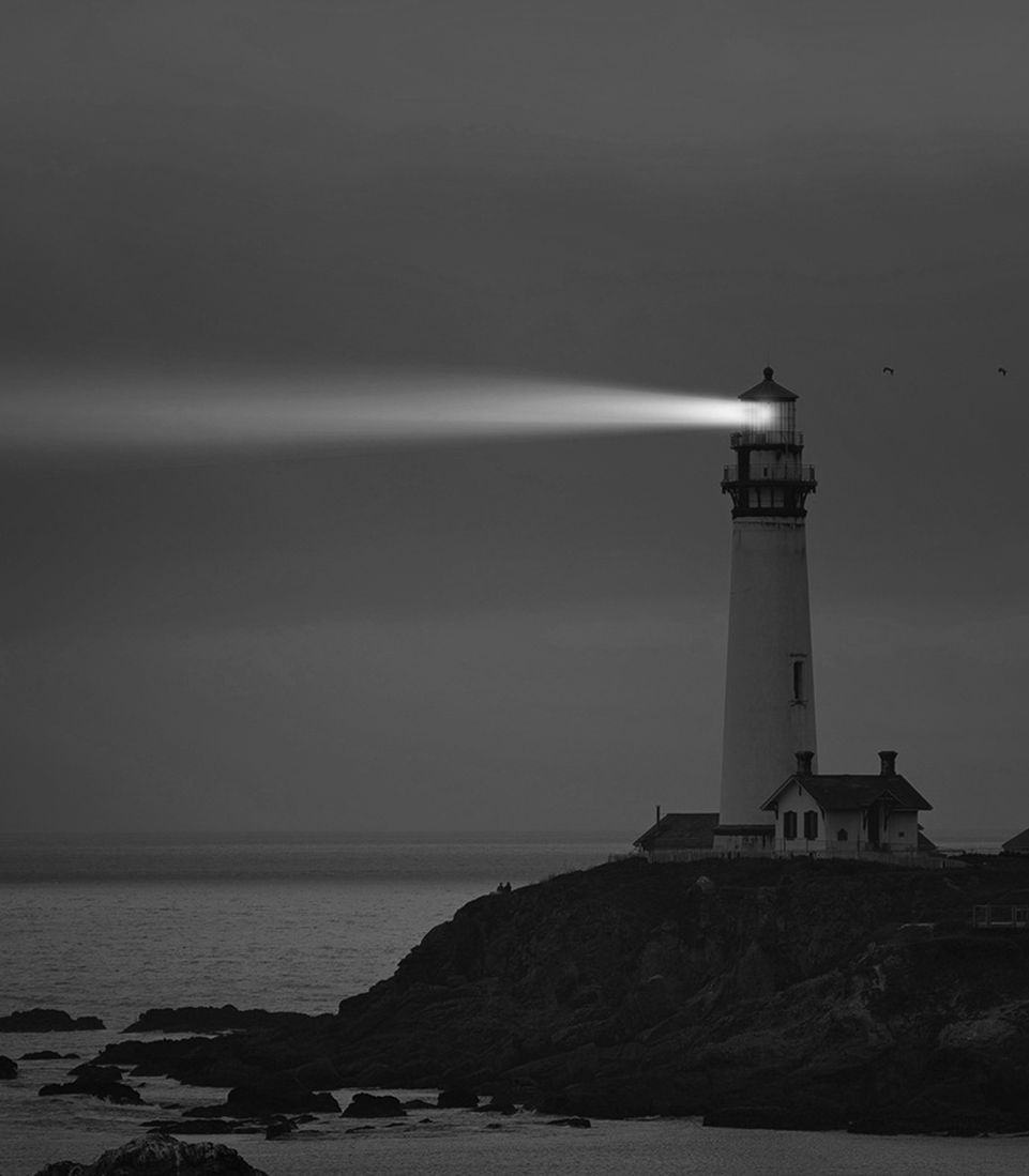 lighthouse-fot-962x1100