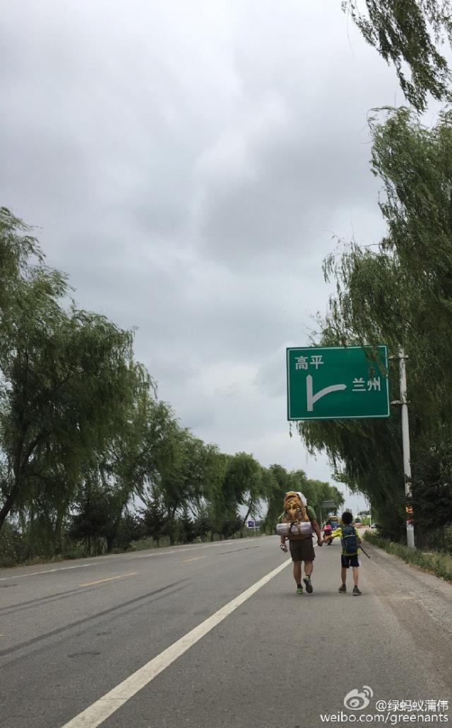 father-and-son-on-the-road-3