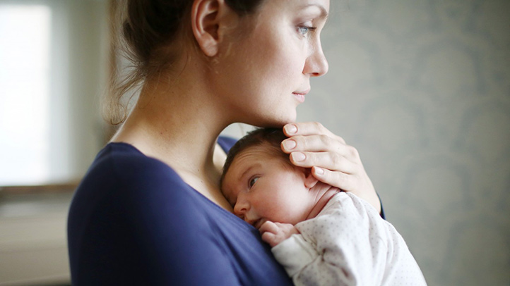 Postpartum-Depression-woman-baby-RM-722x406