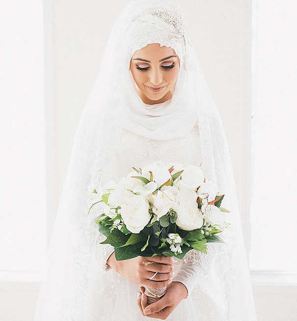 hijab-bride-muslim-wedding-24-57d66f2d92233__605