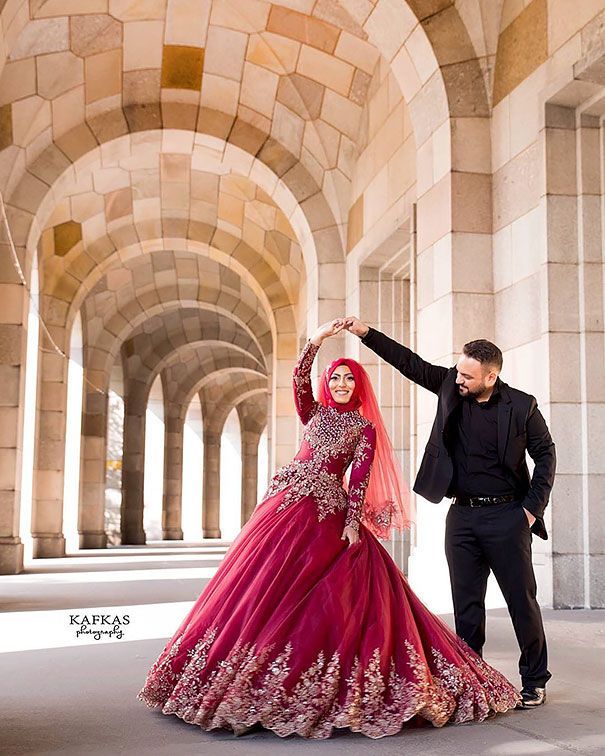 hijab-bride-muslim-wedding-25-57d66f30bf575__605