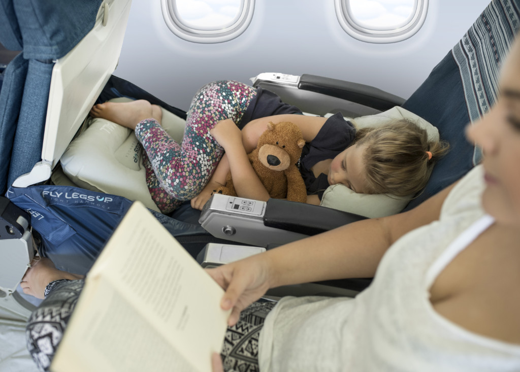 坐經濟艙也可以「升級商務艙體驗」！坐長途飛機不再腰痠背痛睡不著