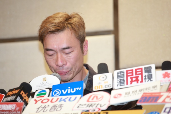 「安心偷吃」終極影片曝光!許志安黃心穎「最後舉動」讓人徹底失望% 照片 「安心偷吃」終極影片曝光!許志安黃心穎「最後舉動」讓人徹底失望