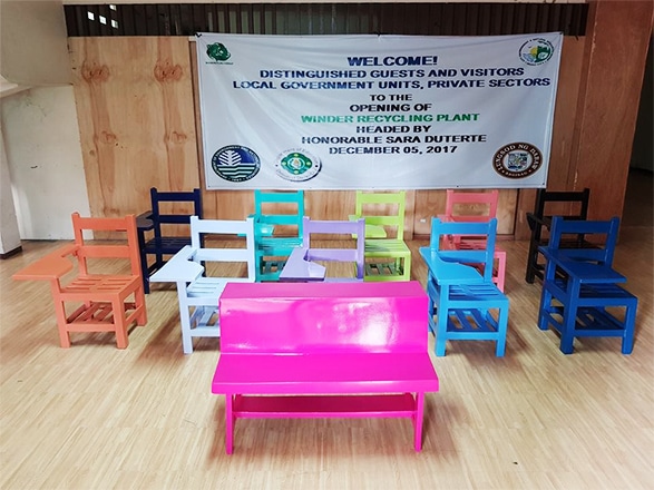 https://www.teepr.com/wp-content/uploads/2019/12/recycled-plastic-school-chair-3.jpg