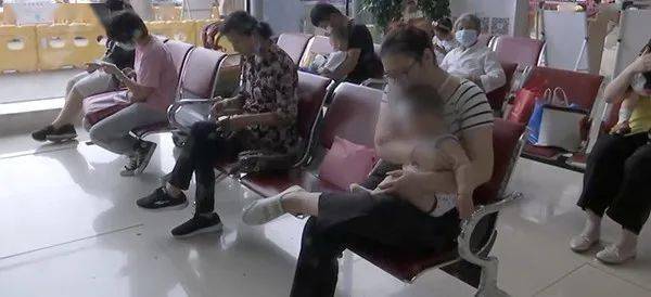 女童把電池「從下面塞進去」 取出「已生鏽」醫生嚇壞:差點來不及...% 照片 女童把電池「從下面塞進去」 取出「已生鏽」醫生嚇壞:差點來不及...